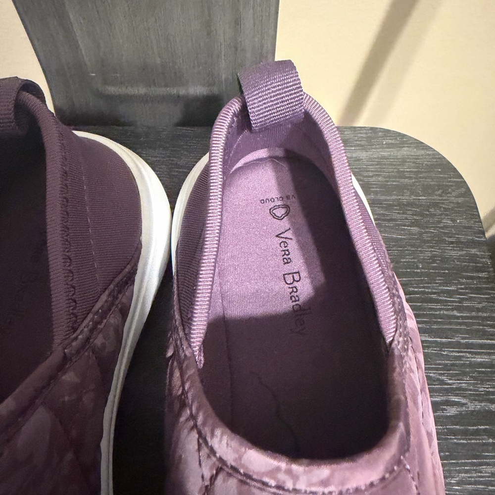 Vera Bradley VB Cloud Convertible Slip-On Shoes Purple Tonal Floral Quilted Sz 7 - Picture 3 of 13